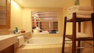 The Holiday Centre Oasis Centre Victoria Avenue  Broadbeach by MyFiji