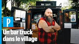 Son bar ambulant va chaque soir dans un nouveau lieu : 