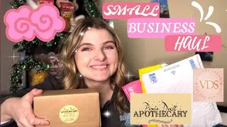 DISNEY SMALL BUSINESS HAUL | DISNEY INSPIRED CANDLES, EARRINGS AND DISNEY PINS | JAN 2022