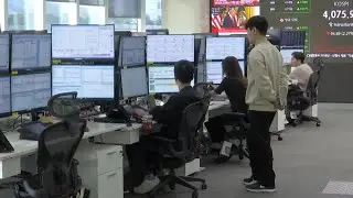 Global markets slide as tech valuations worry investors | REUTERS