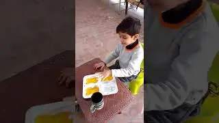 kids making jelly