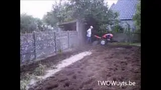 Frezen grond met motoculteur Valpadana Blitz 150.