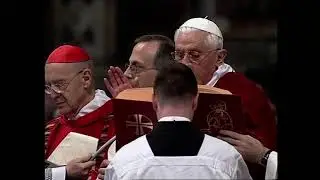 Celebration of the Lord’s Passion in Vatican. Good Friday with Pope Benedict XVI [2007]