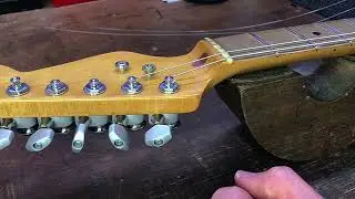 КАК ПЕРЕНАСТРОИТЬ СТРУНЫ ГИТАРНОГО КОЛОНОК: Sperzel, Thumbwheel Style: профессиональные советы.