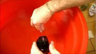 Tin toy steam boat.wmv
