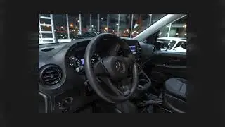2017 Mercedes-Benz Metris 8-Passenger