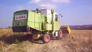 CLAAS Dominator 105 Kukorica arat&aacute;s.mp4