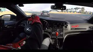 Megane 4 RS Trophy R Vs M2 G87 BMW Le Mans Bugatti