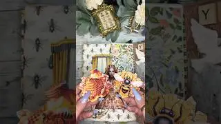 Bee happy 🐝🖤 #scrapbooking #asmr #arttherapy #bees #artjournal #craft #diary