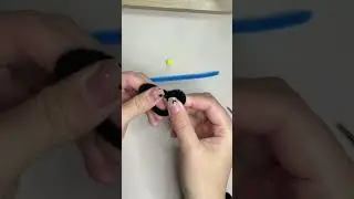 1-Minute Mickey Ring Craft for Beginners! #Fuzzay #pipecleaners #tutorial #Shorts #howto #easy
