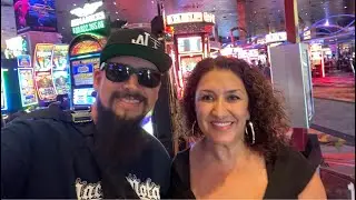 Live 🔥 SLOTS AND MUNCHIES 😎 LAS VEGAS  #live #lasvegas #420