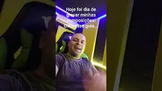 NBS beats na voz, gravando a Guida das suas composi&ccedil;&otilde;es.