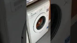 Beko WMC - EXTREME Unbalanced Final Spin *jumps out*