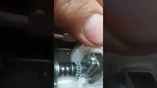 funcionamiento y fallas en el tensor del hilo de una maquina de coser SE625.
