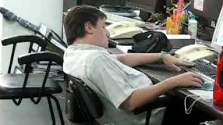 Luis luchando contra el sue&ntilde;o