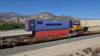 Screaming Dynamic Brakes. BNSF intermodal coming down from the Cajon Pass summit. #thatcurveguy 