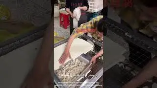 Cutting tofu with a grid tool! 🔪