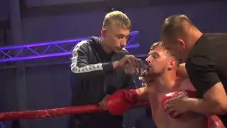 Glove up or shut up Bout 6 Brad Barney Vs Brandon Owens