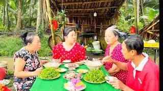 Tranh thủ thức sớm mua ít - Lòng nấu nồi cháo đãi hai mẹ trong ngày mưa bão l CSTN 