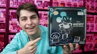Mickey The True Original Collectors Box Unboxing!