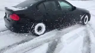 BMW 328i xDrive WINTER DRIFT DONUT !!