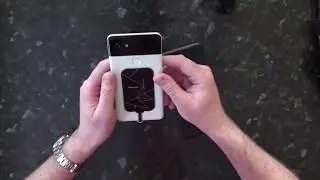 Google Pixel 2 XL with Wireless Charging Receiver