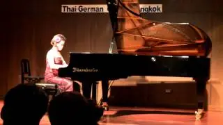 Chopin waltz op 64 no 1 by Pattida