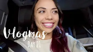 Christmas Dinner and Presents! | Vlogmas Day 21