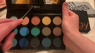 ASMR- Tracing On My Makeup Palettes