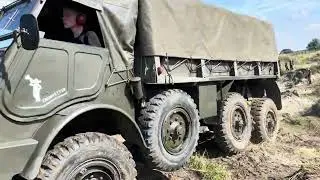 Dikke DAF YA 328 in terrein Rilland met neef 1