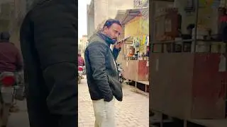 Road par aa gya  #cutegirl #funny #trending #funny #news