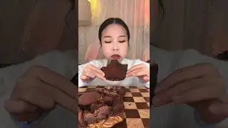 Chocolate Mukbang show p2 #chocolateeating #asmreating