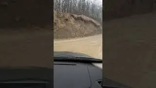 Перевал Шаумяна,дорога из Майкопа в Туапсе есть небольшой участок без асфальта,02.2026.