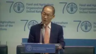 Hoesung Lee addresses the opening of the 5th World Forest Week