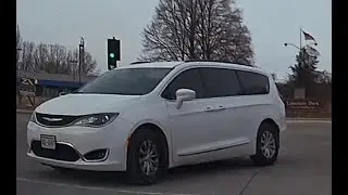 Traffic Idiots. Dumb Drivers. White van goes through a red light. (Near Lakeside Park FDL, WI)
