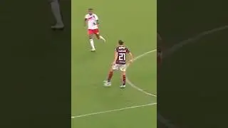 Silenciosamente, Filipe Lu&iacute;s implodiu o Internacional na Libertadores de 2019