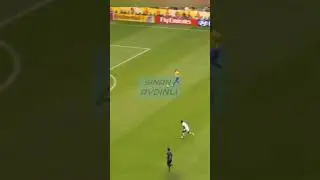 ZEKA VE BECERİ BİR ARADA #shorts #youtubeshort #football #futbol #subscribe #like #ytshorts #lol