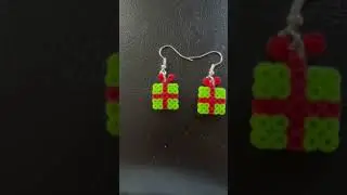 Cute Christmas presents earring  Perler bead design ❤️❤️🫢