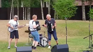 Sigmund´s i Ransäter Bälgspel vid landsvägskanten 2018