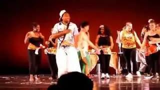 Tosh performs Olodum's 