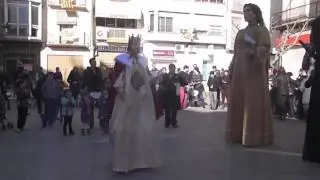 Primer ball del Gegant Felip, nou gegant de la Colla Gegantera M&oacute;ra d'Ebre