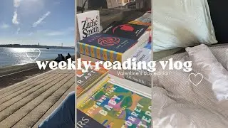 reading romance books for Valentine's day 💗💐 | reading vlog