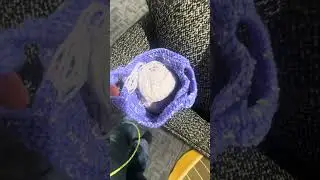 Это проект №1 из набора для вязания крючком от Hooks and Needles, который вы получаете по подписке.