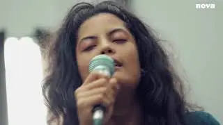 Ibeyi - Waves | Live Plus Près de Toi