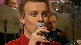 ESA NUMMELA - Toisin uudestaan. Sov. Jari Puhakka (Tuttu Juttu Show, TV2)