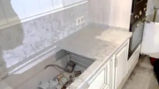 Кварцевая столешница Silestone Pulsar с островом и стеновой панелью - производство АПАРХ г. Москва