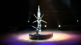 Trio statue Frozen Ice