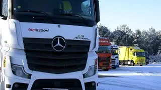 Neige : les poids-lourds immobilisés