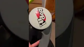 Bop It 2016 возвращается при низком заряде батареи!
