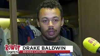Drake Baldwin on the impact Braves veteran catcher Sandy Le&oacute;n has had on him